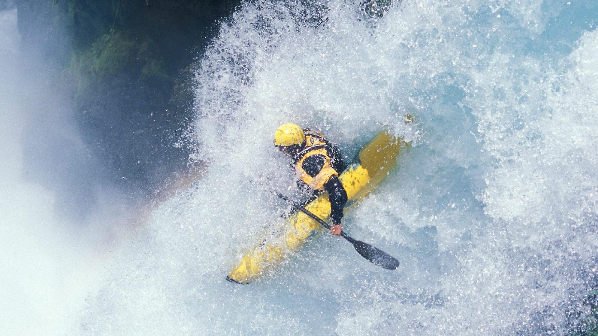 “逆境突围”——车队突破重围的战略布局,逆境中突围